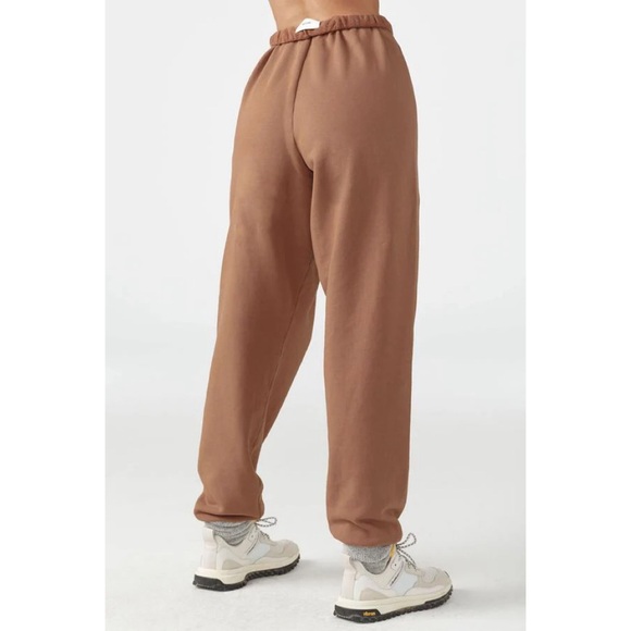 Joah Brown Oversized Jogger Terracotta French Terry - Picture 2 of 8